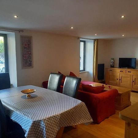 Appartement Centre Du Village Brides Les Bains ภายนอก รูปภาพ