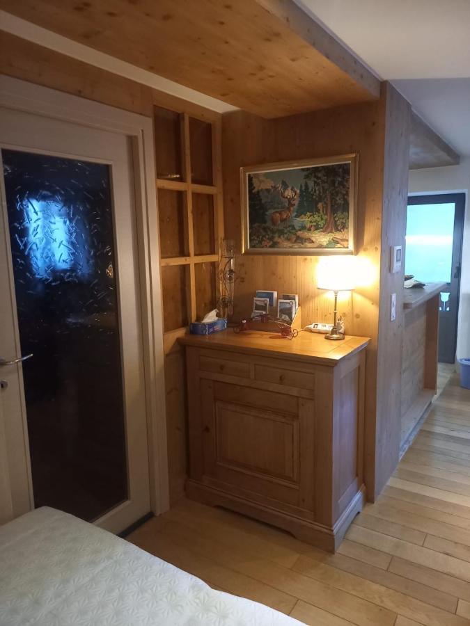 Appartement Centre Du Village Brides Les Bains ภายนอก รูปภาพ