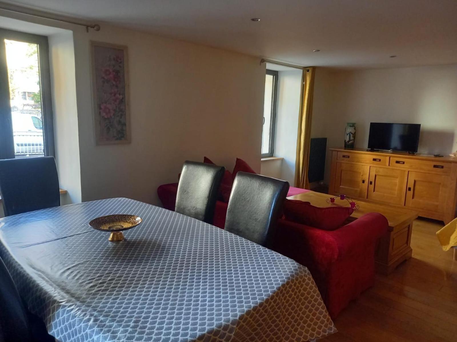 Appartement Centre Du Village Brides Les Bains ภายนอก รูปภาพ